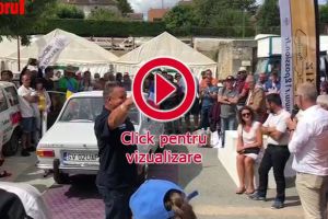 Suceveanul Dănuţ Crainiciuc a obţinut titlul „Best of show” cu Dacia sa la jubileul ...