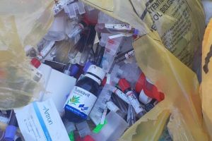 Deşeuri medicale colectate de la Spitalul TBC Roşiori şi Spitalul Matei Balş, aruncate în groapa de la Slăveşti/ Adrian Savu, reţinut