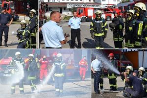 FOTO. Din redacţie, în echipamentul de intervenţie al pompierilor. Jurnaliştii albaiulieni au devenit salvatori pentru o zi