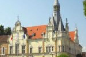 40 de milioane de euro bat la uşa Primăriei Caransebeş