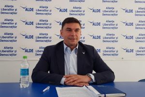 ALDE se împarte în tabere pro şi anti-PSD. Vezi care e poziţia preşedintelui filialei ALDE Bihor