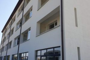 Peste 200 de piteşteni aşteaptă o locuinţă socială!