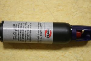 Învăţătoarea care a atacat doi copii cu spray lacrimogen a fost dată afară. Anunţul Inspectoratului Școlar