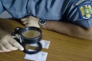 Permis de conducere fals descoperit la controlul de frontieră