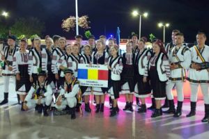 Folclorul românesc, reprezentat cu cinste de Ansamblul „Cununa Călimanilor” în Turcia