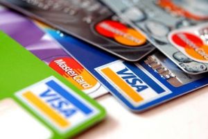 Noi reguli la plata cu cardul. Ce schimbări aduce regulamentul european