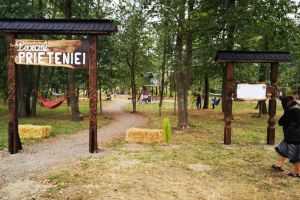Locuitorii comunei Bilca au transformat un teren viran în „Parcul Prieteniei” după o ...