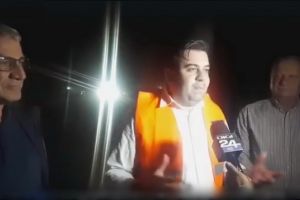 PSD sub clar de lună: Ministrul Transporturilor, în vizită nocturnă pe autostrada din Bihor, „un şantier pe care vin să mă relaxez