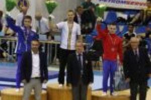 CSM Lugoj, noua campioană naţională la gimnastică masculină! Salbă de medalii venită în Banat