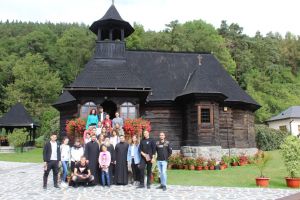 „Tradiţie şi Noutate” – tabără de tineret în judeţul Harghita