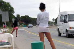 Minoră din Sibiu obligată să se prostitueze şi bătută pentru că nu producea destul
