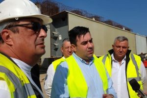 Autostrada A1 Lugoj-Deva, lotul 3| Ministrul Transporturilor, Răzvan Cuc, ironie de pe şantier: Îmi cer scuze pentru tupeul de a executa garanţia şi a percepe penalităţi