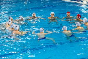 CSM Oradea a pierdut la 12 goluri jocul de debut de la turneul de Liga Campionilor de la Bazinul 