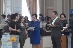 Locul I şi medalie de aur pentru o elevă a liceului din Siret la Olimpiada Internaţională a ...