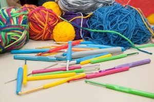 Ziua Internaţională a Croşetatului sărbătorită, astăzi, la Braşov