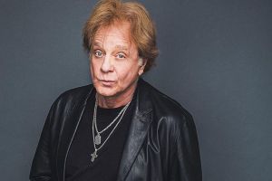 A murit un mare cântăreţ american. Avea 70 de ani şi multe hit-uri ascultate în toată lumea