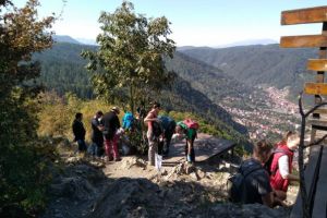 FOTO Acţiuni de ecologizare, la Braşov, cu ocazia Săptămânii Ariilor Protejate