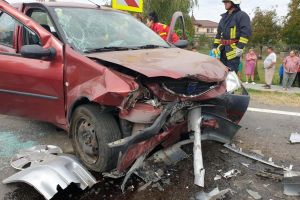 Accidentul de la Botiz, surprins LIVE. Un şofer a acordat primul ajutor