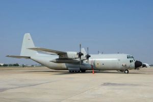 Zbor militar. Italienii ne-au trimis infractorii inapoi sub paza politiei. Avionul condamnatilor a ajuns la Bucuresti 