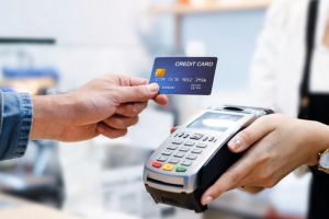 Mai multă siguranţă. Reguli noi pentru plata cu cardul începând de sâmbătă