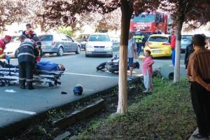 Motociclist la spital din cauza unui şofer care i-a tăiat calea, la Sânnicolau Mare