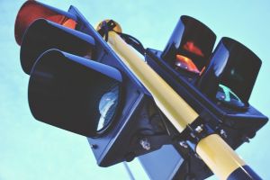 Punere în funcţiune a semafoarelor la trecerile de pietoni din zona UPU