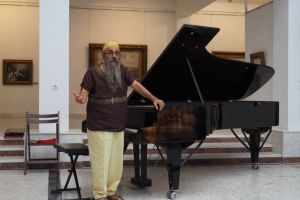 Harry Tavitian, in concert la Roma