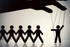 Alegeri prezidenţiale - S-a dat startul marilor manipulări / ANALIZĂ