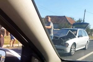Se circulă alternativ! O coliziune în lanţ cu patru maşini a blocat traficul în Nojorid