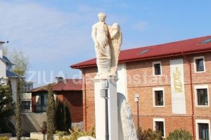 Acces la un act educational de calitate:  Licitatie organizata de Primaria Ovidiu pentru construirea unei crese cu program prelungit  (document)