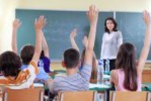 Începe înscrierea cadrelor didactice în vederea selecţiei pentru Centrul de Excelenţă