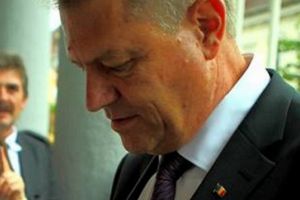 SONDAJ: Cine INTRĂ în turul al doilea, cu Klaus Iohannis, la alegerile prezidenţiale