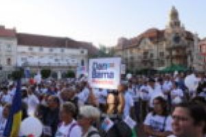 Miting USR-PLUS la Timişoara. Dan Barna: „Jumătate din elevii de liceu îşi doresc să plece din ţară”