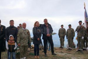De Înălţarea Sfintei Cruci, pelerinaj pe vârful Ouşorul