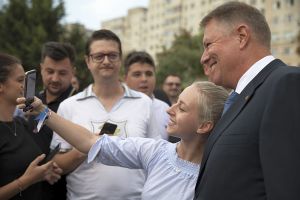 Klaus Iohannis a început în forţă bătălia pentru un nou mandat