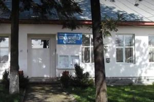 Eveniment nefericit in Gorj: O bucata din tavanul unei scoli s-a prabusit. Ce spune directorul scolii