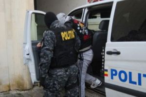 Falsificatori de euro prinşi de poliţiştii din Mureş!
