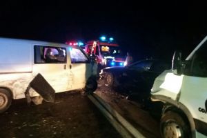 Accident rutier grav pe DN22 Tulcea Constanta. Traficul este blocat in zona Cataloi. Trei masini au fost implicate 