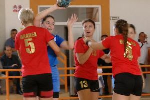 Handbalistele de la CSU Oradea au obţinut la Timişoara primul succes din noul sezon