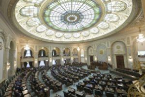 Senatul a adoptat tacit proiectul prin care şoferii pot alege perioada de suspendare a permisului