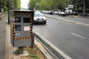 Montarea de radare fixe între localităţi şi în zone intens circulate şi introducerea în programa şcolară a educaţiei rutiere – Propunere de la Avocatul Poporului