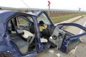 Un şofer care a provocat un accident de circulaţie soldat cu decesul a două persoane a ...