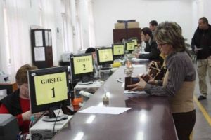 Ponta cere CONCEDIEREA angajatilor de la stat!