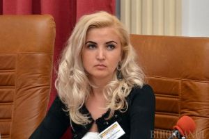 Un singur candidat pentru şefia Aeroportului Oradea: soţia judecătorului Antik, care este şi membră în Consiliul de Administraţie