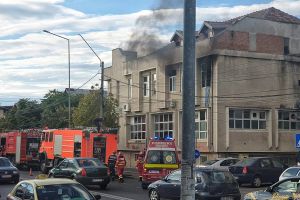 Târgovişte: Incendiu la Complexul de ajutor Social ” Floare de colţ”