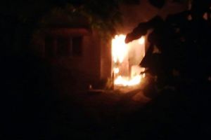 ULTIMĂ ORĂ: Incendiu într-un bloc din cartierul Obor