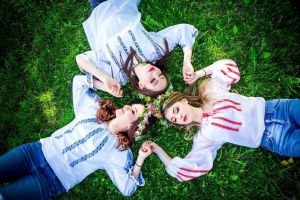 Eşti moldoveancă şi eşti mândră de asta? Trebuie neapărat să asculţi noua melodie a Fetelor din Botoşani