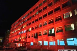 FOTO, VIDEO. Clădirea Spitalului Judeţean de Urgenţă Alba Iulia, iluminată în portocaliu de Ziua Mondială a Siguranţei Pacientului