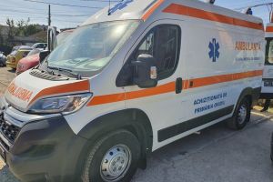 Serviciul Voluntar pentru Situatii de Urgenta al orasului Ovidiu, dotat cu o ambulanta (galerie foto)