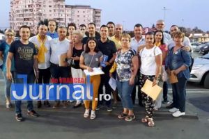 GALERIE FOTO: Motivele pentru care românii semnează în număr mare pentru candidatura lui Iohannis